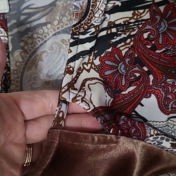 Ava James paisley boho top with velour details & bell sleeves size XL - Picture 4 of 9